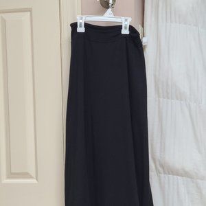 Long black skirt